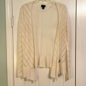 Worthington Cream colored Lightweight Flyaway Sweater, Size Large
